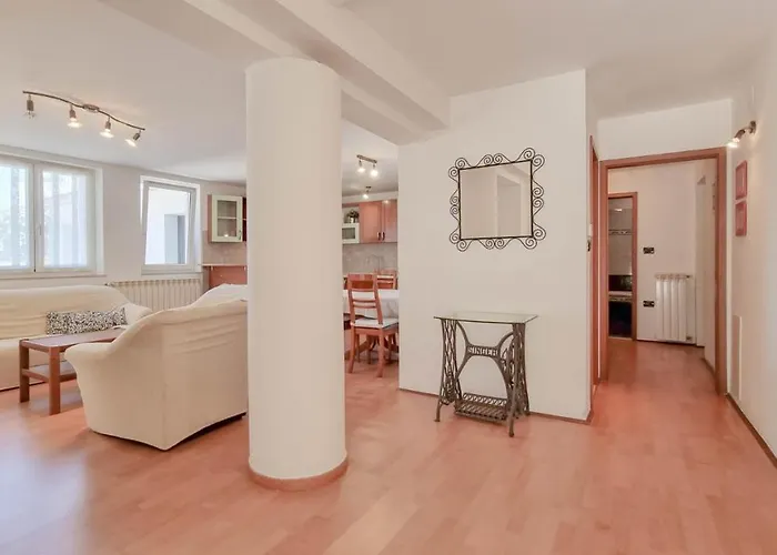 Apartment Ena *