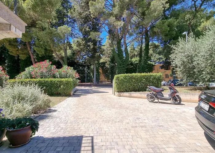 Ena