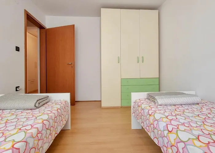 Ena Apartment *